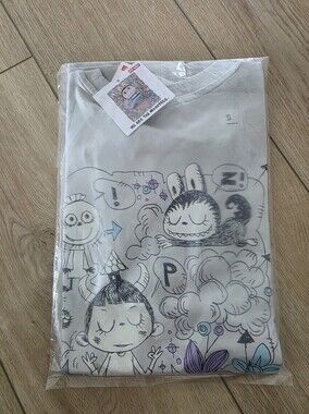 NWT Uniqlo We Are The Monster Print Grey T-Shirt S
